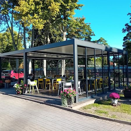 Juras Brize Hotel Ventspils Kültér fotó