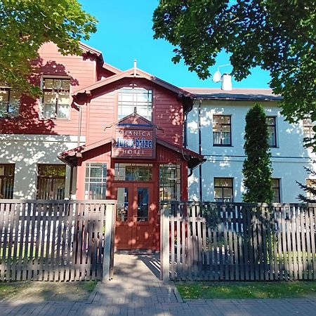 Juras Brize Hotel Ventspils Kültér fotó