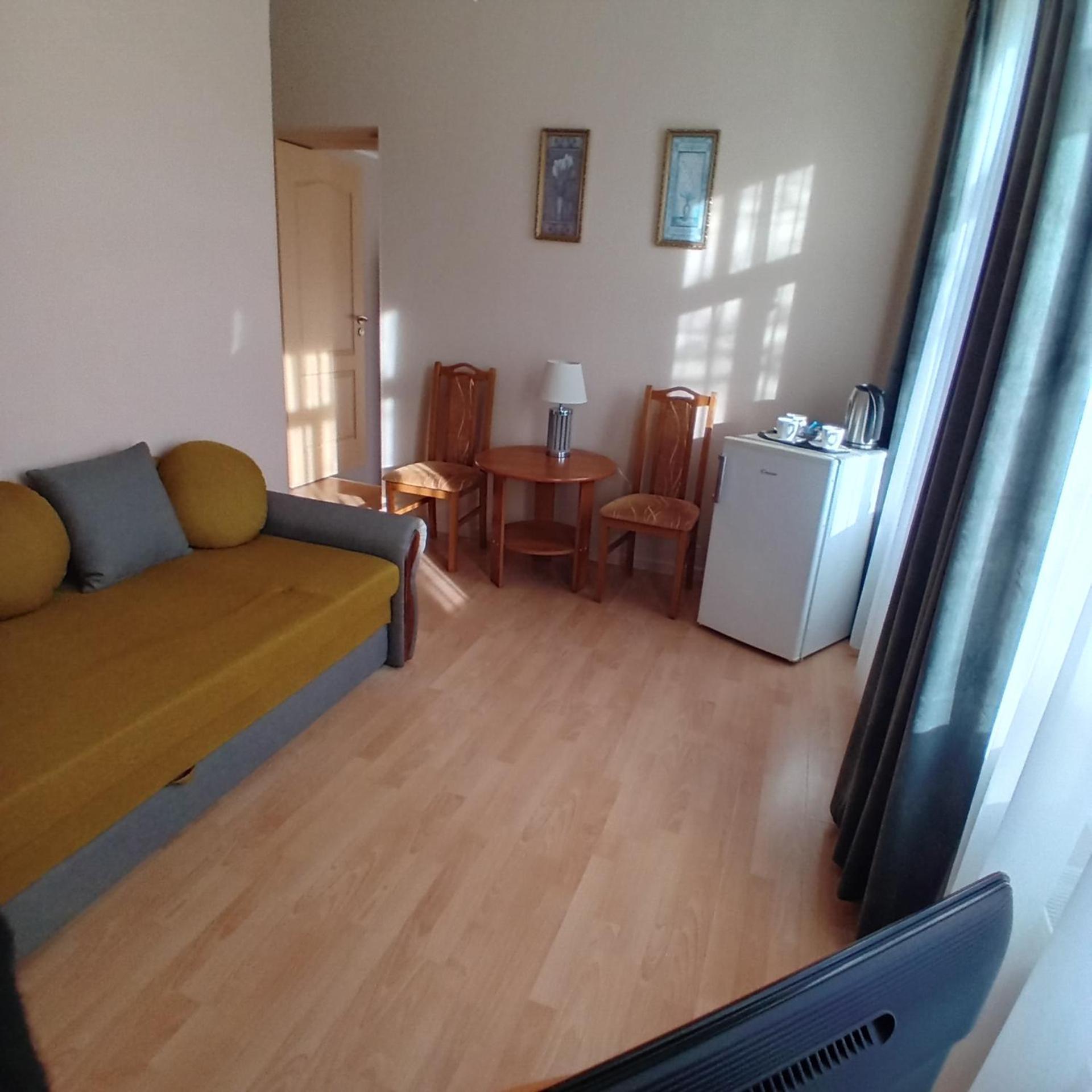Juras Brize Hotel Ventspils Kültér fotó