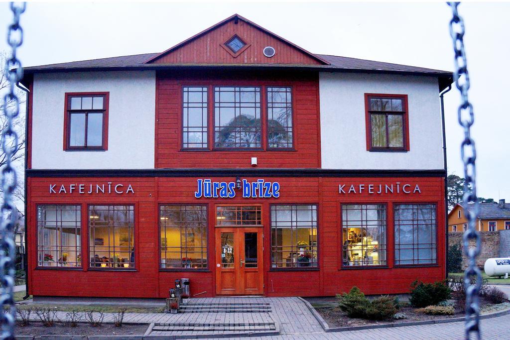 Juras Brize Hotel Ventspils Kültér fotó