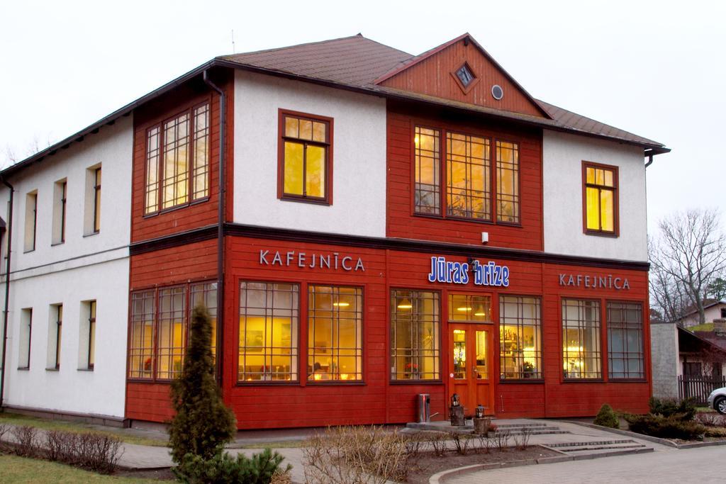 Juras Brize Hotel Ventspils Kültér fotó