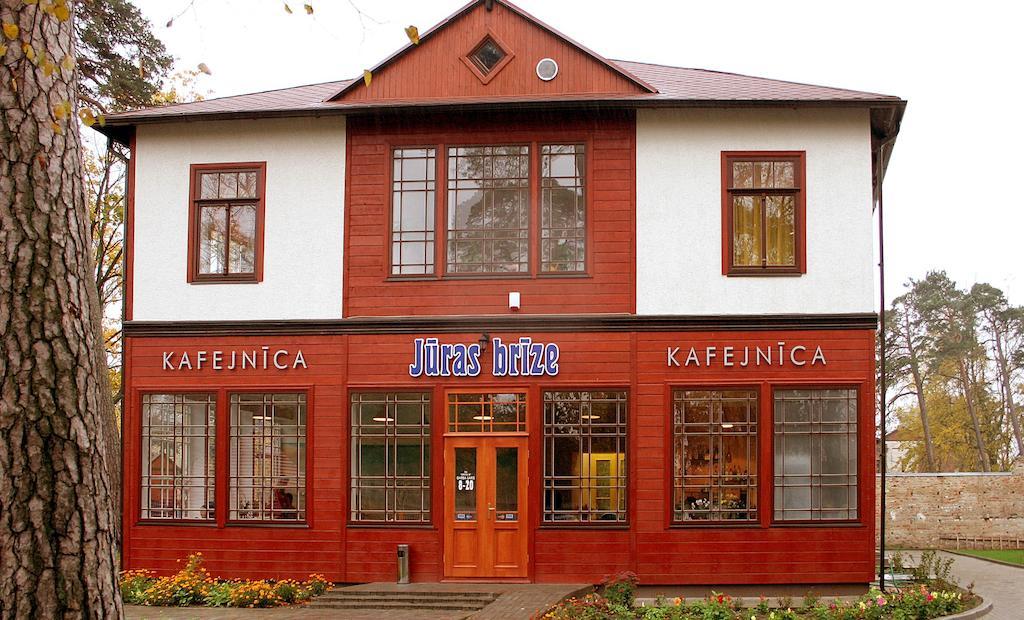 Juras Brize Hotel Ventspils Kültér fotó